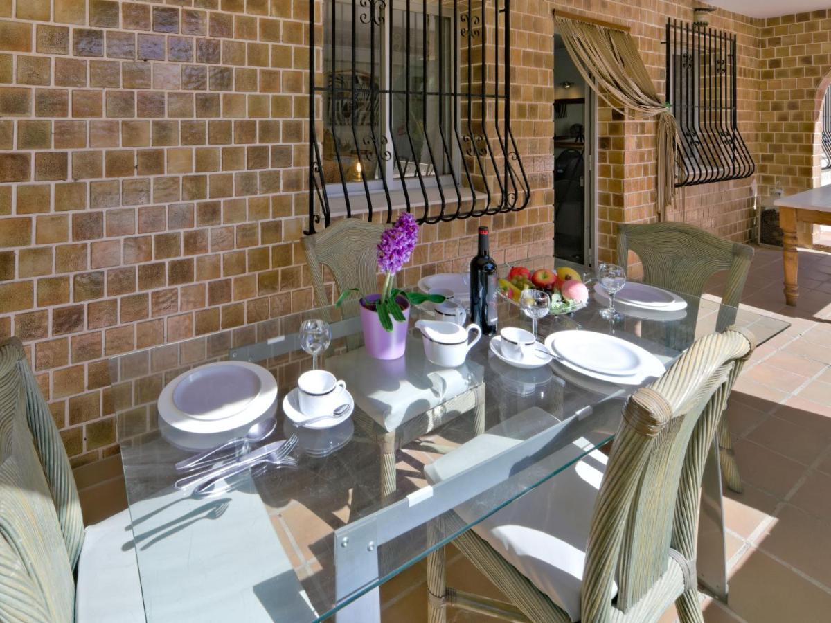Villa Consuelo By Interhome กัลเป ภายนอก รูปภาพ